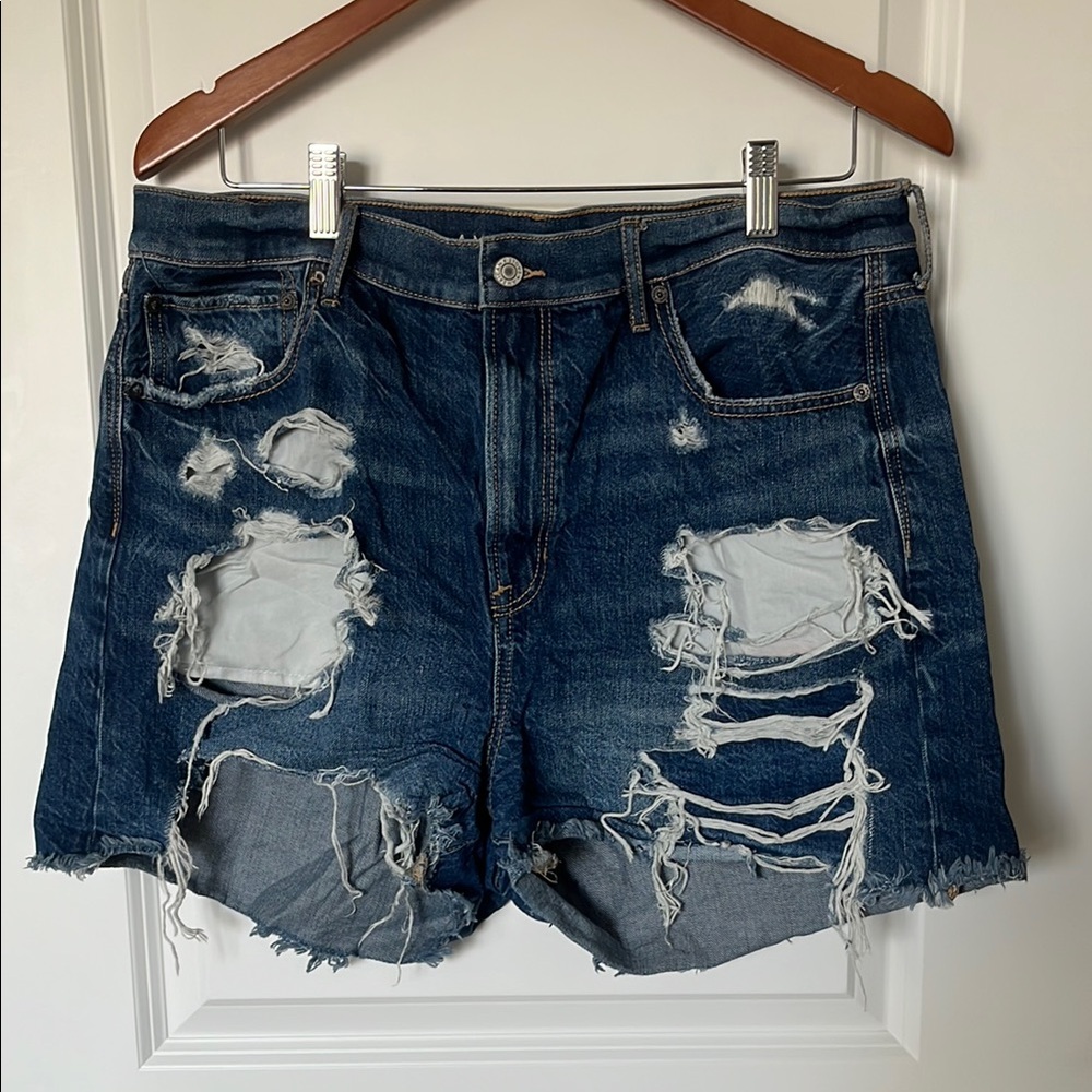 American Eagle Outfitters Blue Distressed Jean Shorts size 14